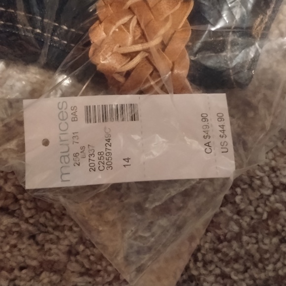 Maurices weekender jean shorts - Picture 3 of 7